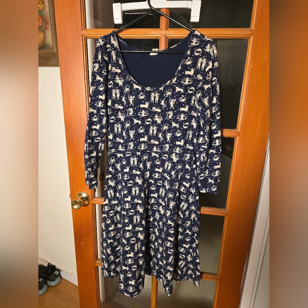 Mata Traders Navy and Cream Long Sleeve Dress Medium